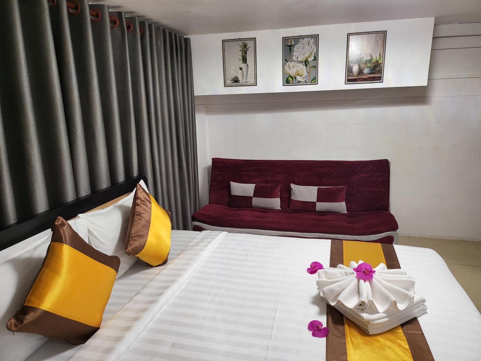 Sun Chakra Boutique Hotel Phnom Penh Exteriör bild