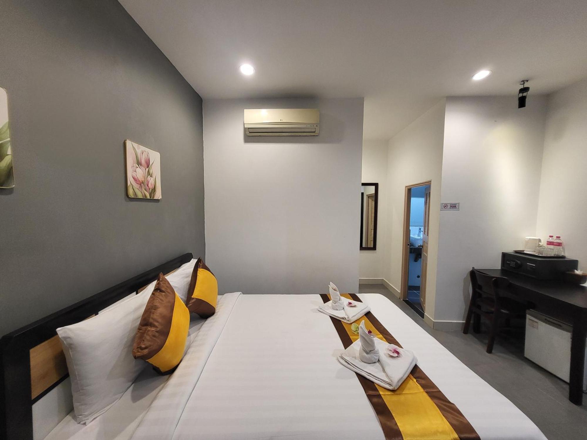 Sun Chakra Boutique Hotel Phnom Penh Exteriör bild