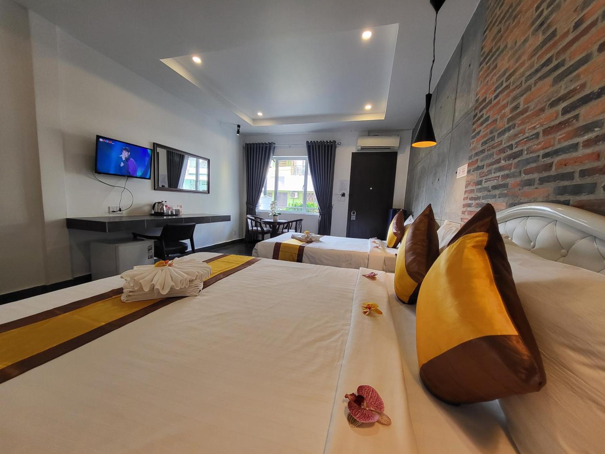 Sun Chakra Boutique Hotel Phnom Penh Exteriör bild