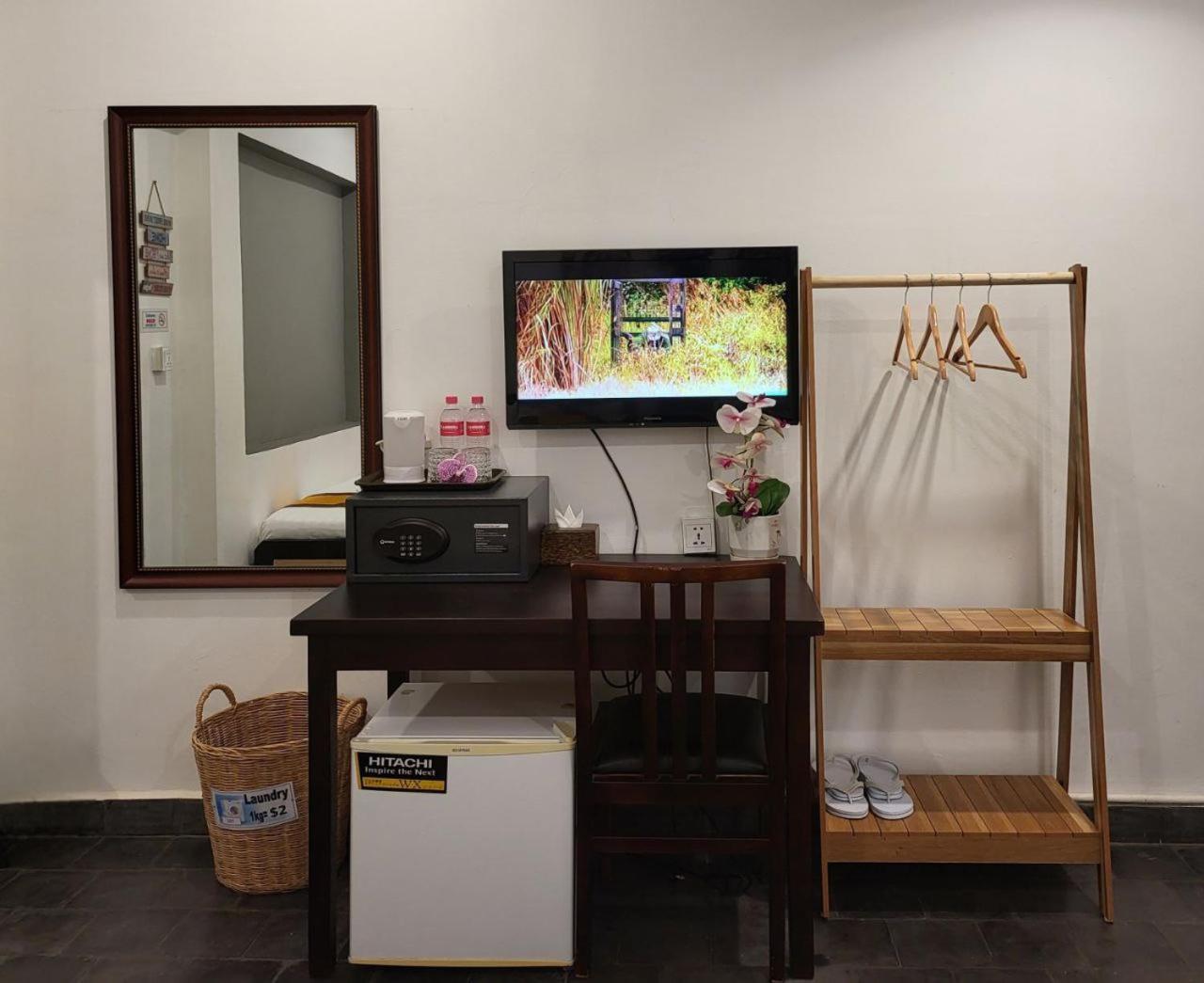 Sun Chakra Boutique Hotel Phnom Penh Exteriör bild